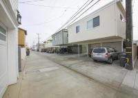 Modern Coastal 1BR w King Bed & EV and Just Steps Away to the Shore! - Ferienwohnung