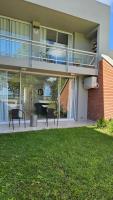 Duplex Magnolia frente a la laguna - B&B