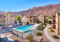 6E Family Friendly RedCliff Condo, POOL & HOT TUB - Chambres d’hôtes