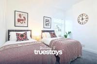 B&B Stoke-on-Trent - Fielding House by Truestays - NEW 3 Bedroom House in Stoke-on-Trent - Bed and Breakfast Stoke-on-Trent