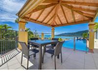 Beach Bliss Apartment- SeaViews-Wifi-Pool-Bbq - B&B