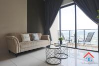 Apartment with Mountain View