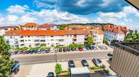Eleonoras Ferienwohnung in Würzburg Stadt am Park mit Balkon inklusive eigenen Parkplätzen vor der Tür - Chambres d'hôtes Wurtzbourg