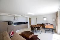 Apartamento de 1 dormitorio con vistas al mar