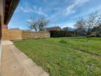 Entre lac et montagne, côté calme, spacieux 3 pièces avec grand jardin - Chambres d'hôtes Saint-Jorioz