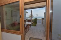 Camellia BeachFront House Potidea - B&B Nea Potidaia