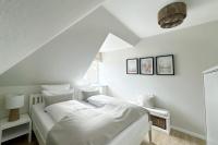 Two-Bedroom Apartment with Balcony