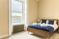 Greystones Harbour Apartments - Bed and Breakfast