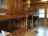 Bett im Frauenschlafsaal mit 8 Betten