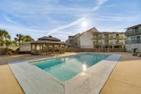 Next to Gulf Shores Public Beach Condo with Pool! - B&B