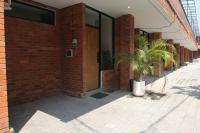 La Casa Deluxe - short escape from pererenan beach - B&B