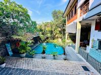 Colonial Retreat Villa - B&B