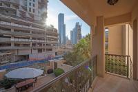 Stylish 2BR with Balcony Near Dubai Mall and Burj Khalifa - B&B Dubai