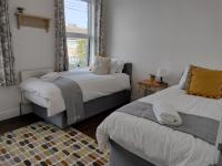 B&B Abbey Wood - Bright Spacious Twin Room, next to Underground Station - Bed and Breakfast Abbey Wood