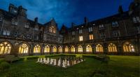 Abbey Church Upper North Aisle Luxury Self Catering 2 bedroom Apartments - Chambres d'hôtes Fort Augustus