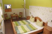 Doppelzimmer mit Gartenblick
