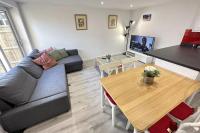 B&B Oxford - Charming New 2BR Detached House-Central Headington- Wi-Fi, Netflix, Top Location - Bed and Breakfast Oxford