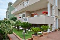 BLUE HOUSE A casa di Tatta - apartments by the sea - B&B