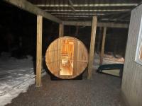 Lovely Muskoka Waterfront Cottage-Hot tub & Sauna! - B&B