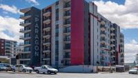 The Paragon Cosmo Sanctuary Sophisticated Mountain & City Views - B&B