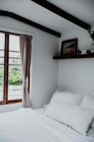 B&B Kallangur - Cozy & Thoughtful Tiny Home - Bed and Breakfast Kallangur