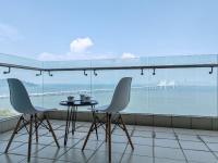 Invincible Seaview Vacation Condo 3R3B 8Pax - B&B Bayan Lepas