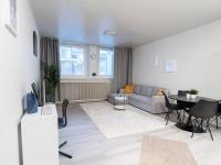 B&B Helsinki - Cozy roomy studio flat next to tram stop @ Kallio - Bed and Breakfast Helsinki