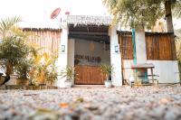 Privada Villa Siargao - Bed and Breakfast