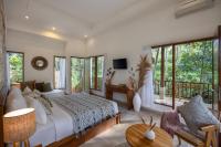 Jungle Paradise Suite - Bed and Breakfast Ubud