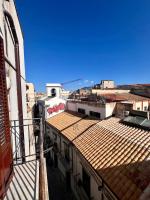 Cathedral City Center Palermo 3 - B&B