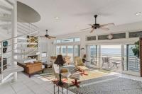 Breathtaking Beach Front House home - B&B San Agustín