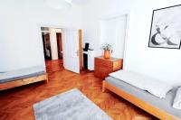 B&B Innsbruck - Großes, Helles Vintage Apartment mit Parkplatz - Bed and Breakfast Innsbruck