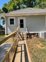 Sleeps 6, 3BR House, Fenced Yard, Pets Welcome - Mins to Motor Speedway - Bed and Breakfast Concord