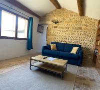 Mazet au pied des Alpilles, avec Piscine & Pétanque - B&B