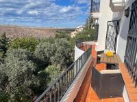Apartment - 2 Bedrooms - Kitchen - Shared Pool - View - B&B Pego