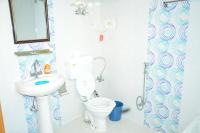 Deluxe Double Room (2 Adults + 1 Child)