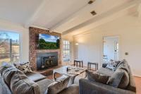 5 Acre Farmhouse Near Nashville! - B&B Spring Hill