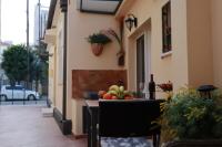 Orfeas Home/Detached House 74m2,parking&yard - B&B Volos
