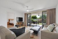 B&B Maroochydore - Silver Sea on Sixth Resort - Bed and Breakfast Maroochydore