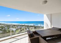 Sensational Ocean View 2 Bedroom Apartment - Chambres d’hôtes Maroochydore