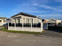 B&B Pevensey - 42 Woodland Walk Pevensey Bay Holiday Park sleeps 6 - Bed and Breakfast Pevensey