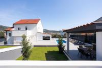 Villa Stone - Pool house 100 meters from the beach - B&B