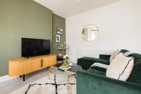 B&B London - The Brockwell Park Place - Bright 2BDR Flat - Bed and Breakfast London
