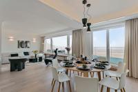 B&B Knokke-Heist - Stunning fully renovated apartment with panoramic sea-view in 't Zoute with 2 parkings - Bed and Breakfast Knokke-Heist