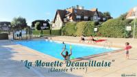 B&B Deauville - CADRE EXCEPTIONNEL: Duplex Classé 4**** Tennis, Piscine, Parking, Linge inclus, WIFI, Matériel BÉBÉ, proximité CENTRE - Bed and Breakfast Deauville