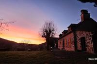 L'Oustal dé l'Adrienne é Jean , Gite de campagne au pied des montagnes - B&B Tournemire