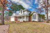 Hot Tub + Deck: 'Holiday Island Fairway Estate’ - B&B Holiday Island
