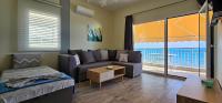 HARA APARTMENT In Front Of The Beach - B&B