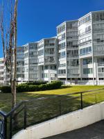 Luxury Service Apartment by Chanya - B&B