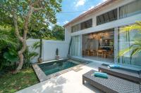 White Loft Canggu: 1BR in Canggu - B&B